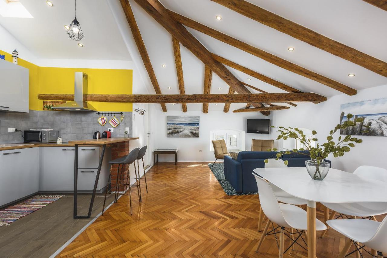 Urban Loft Old Town Apartman Poreč